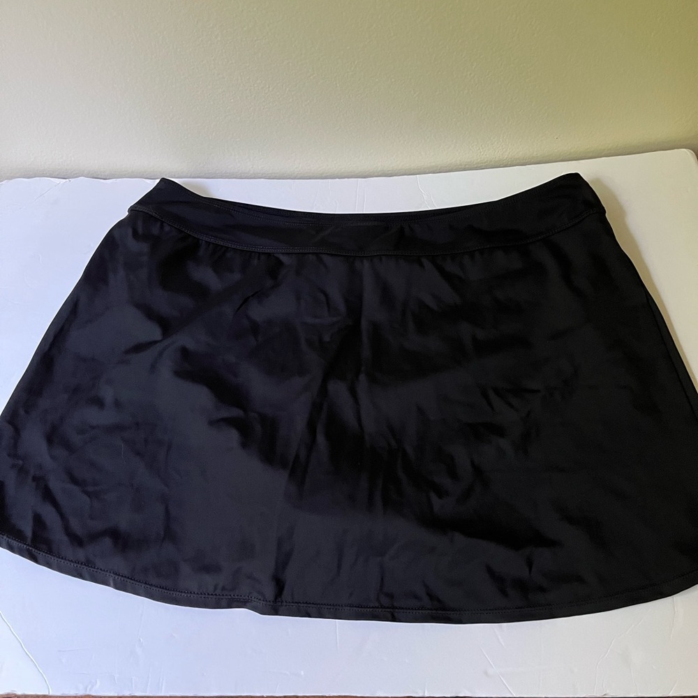 Basic black swim skirt size 16